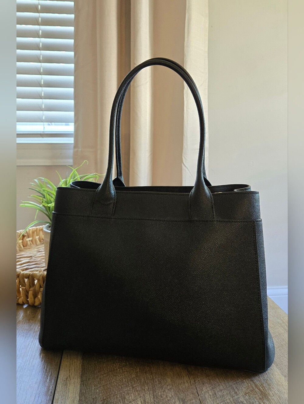 Coach Black Leather Tote Bag with Gold Hardware - Picture 2 of 10
